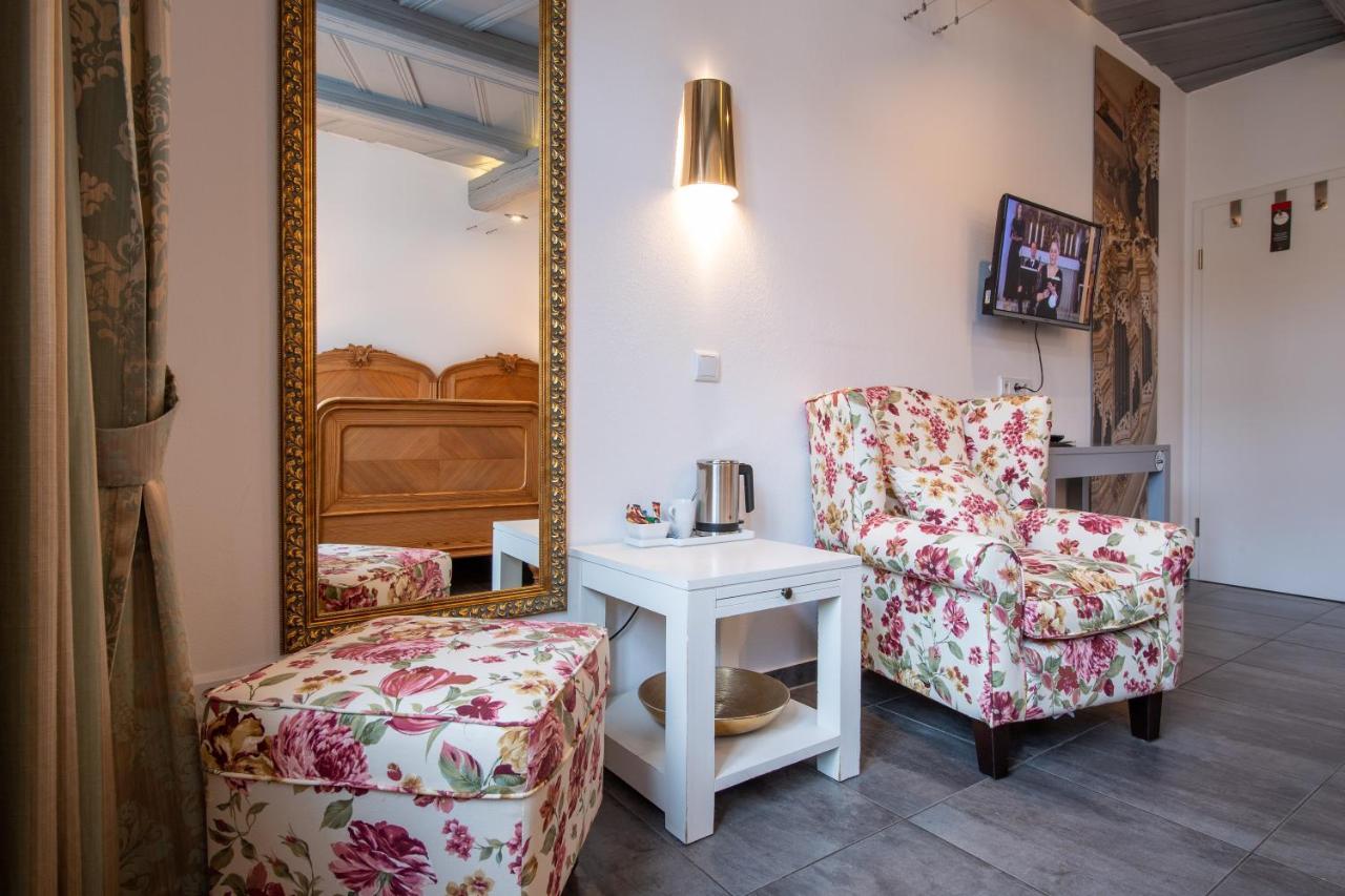 Pension Typisch Naumburg Наумбург Экстерьер фото