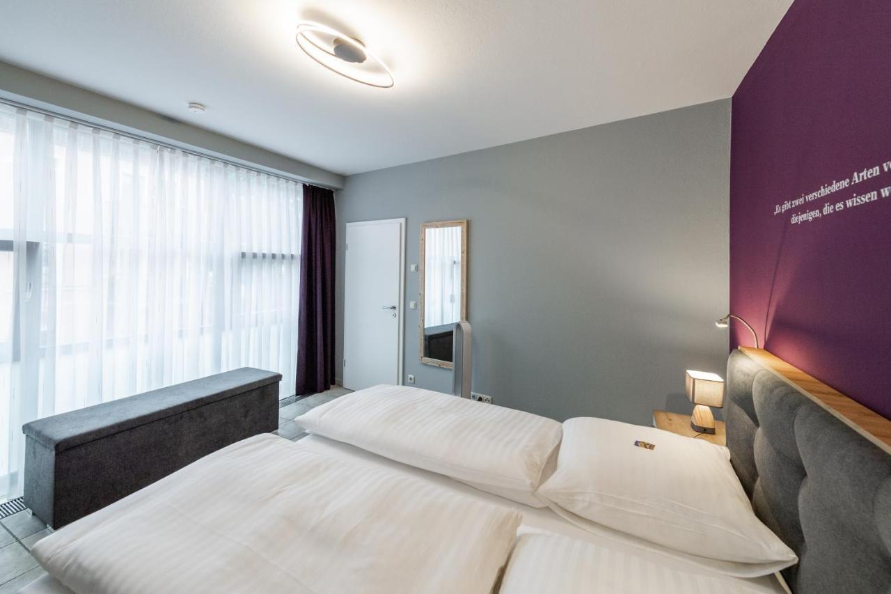 Pension Typisch Naumburg Наумбург Экстерьер фото