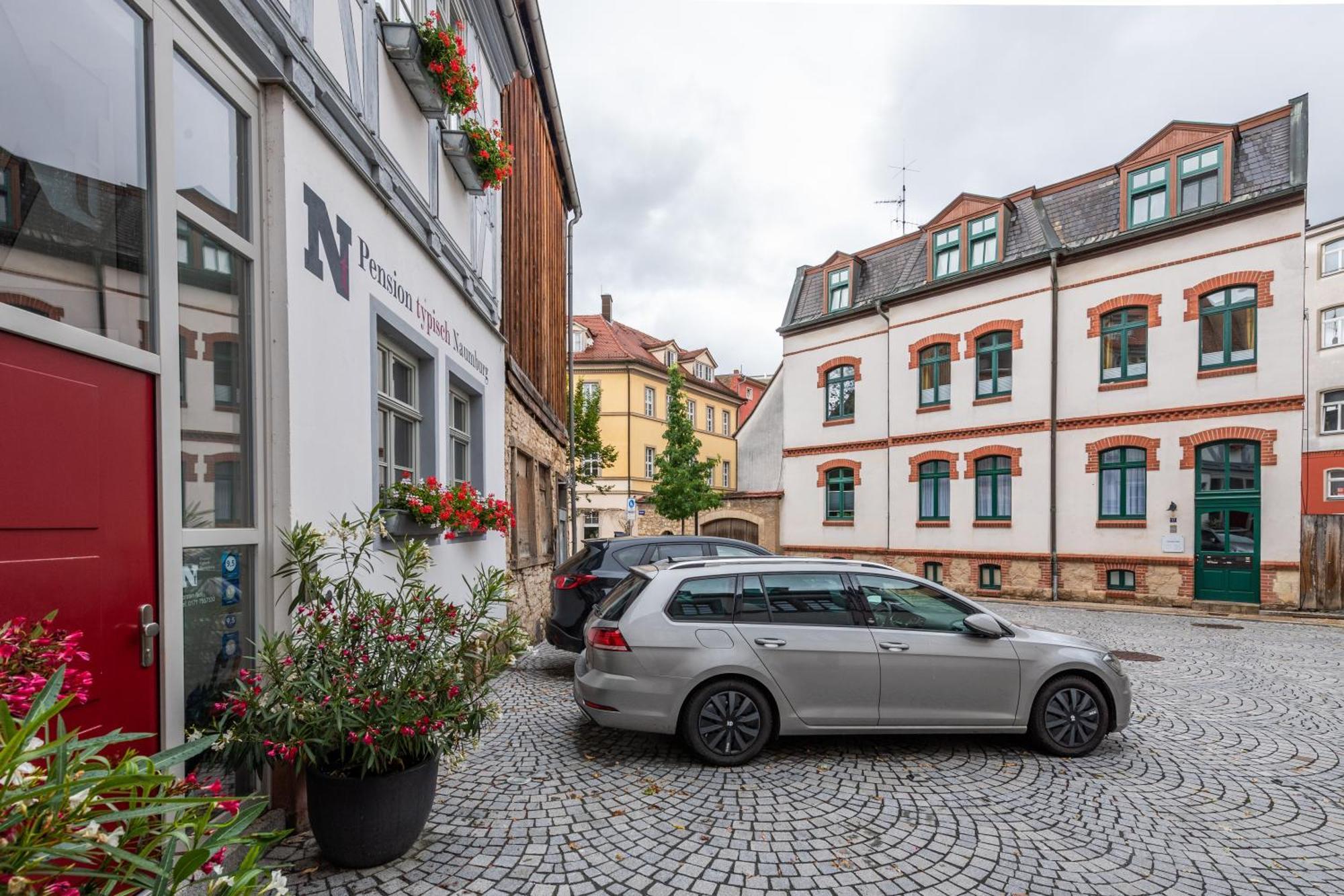 Pension Typisch Naumburg Наумбург Экстерьер фото