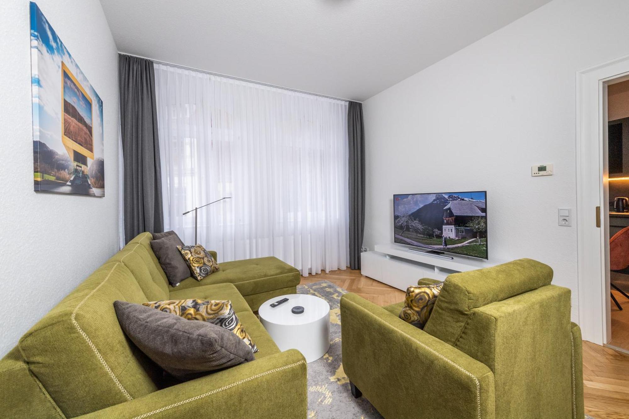 Pension Typisch Naumburg Наумбург Экстерьер фото